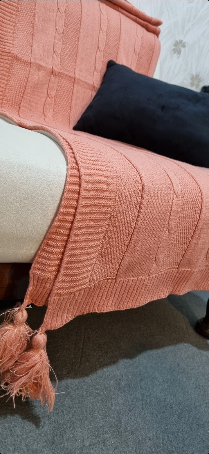 شال مبل بافتنی